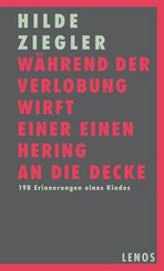 W&auml;hrend der Verlobung wirft einer einen Hering an die Decke