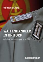Waffenh&auml;ndler in Uniform