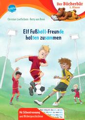 Elf Fu&szlig;ball-Freunde halten zusammen