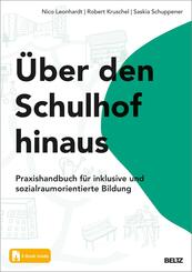 &Uuml;ber den Schulhof hinaus