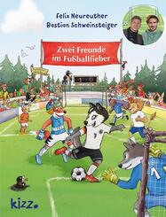 Zwei Freunde im Fu&szlig;ballfieber