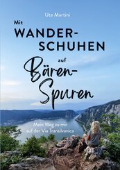 Mit Wanderschuhen auf B&auml;renspuren