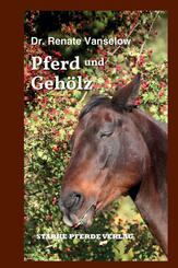 Pferd und Geh&ouml;lz